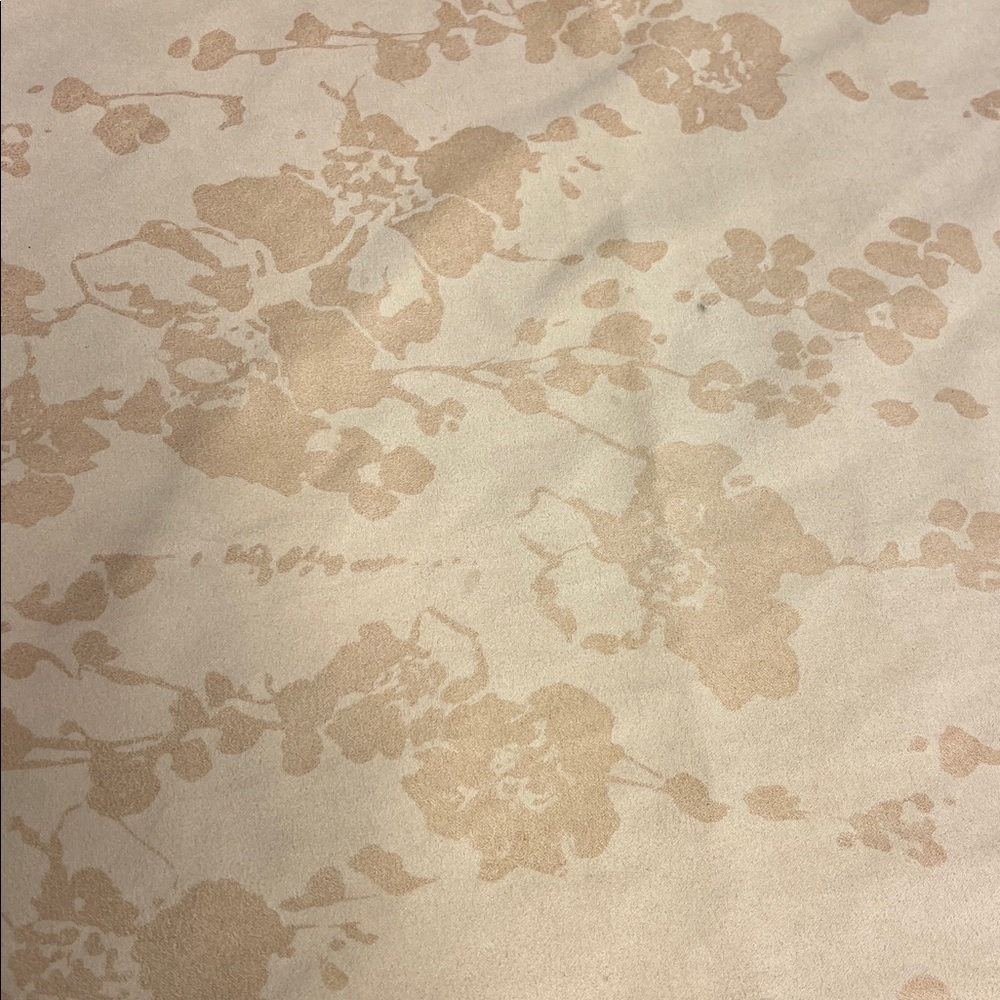 Set of 2 Pier 1 Imports Floral Pillow Covers 18x18 Neutral Beige Zipper - Picture 4 of 5